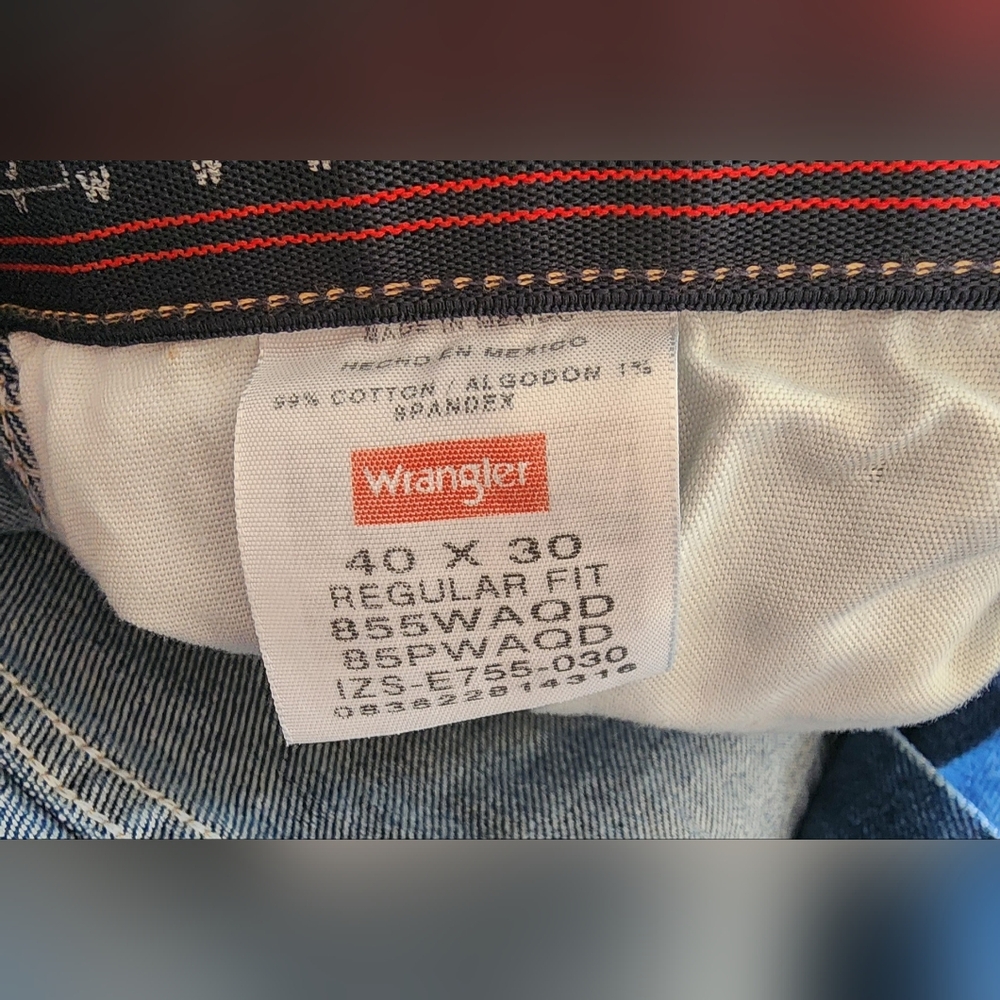 Wrangler Men's Blue Jeans - Picture 13 of 16